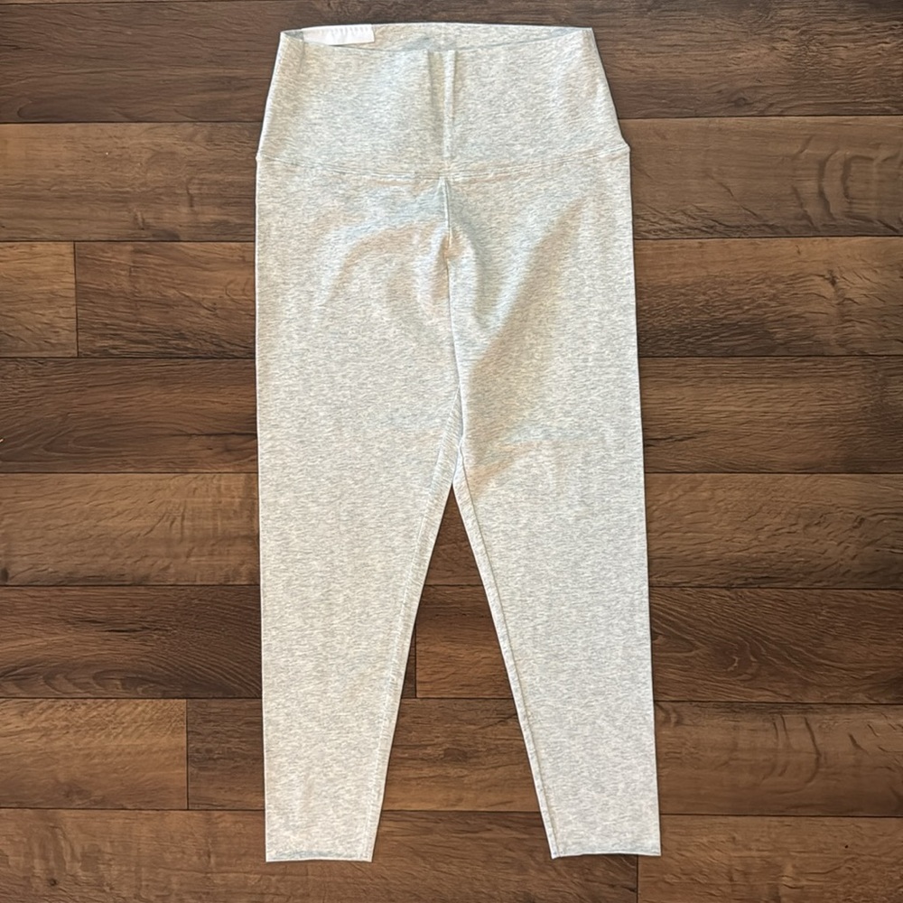 Aritzia TNA Size Medium Heathered Grey Atmosphere Crop Legging High Rise Skinny
